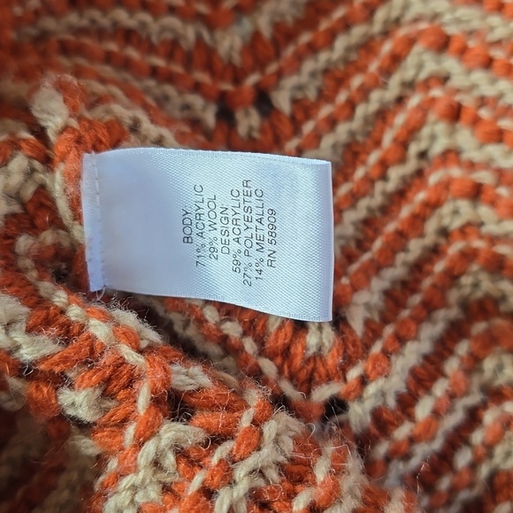 Sweater - Picture 5 of 5